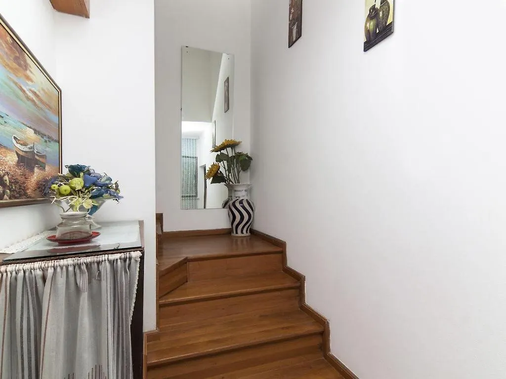 Apartments Ana 418 Fažana