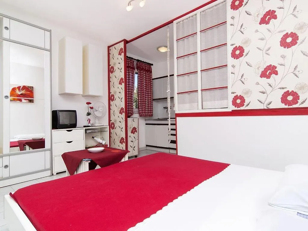 Apartments Ana 418 Fažana