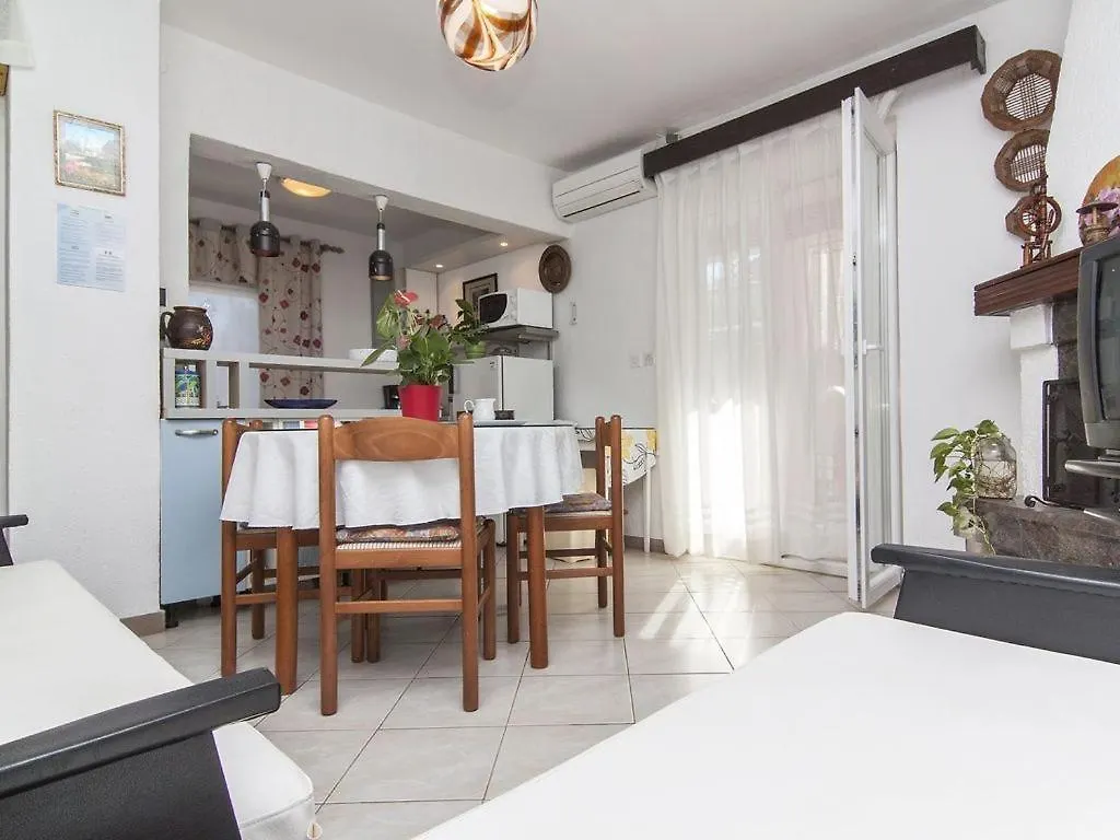 Apartments Ana 418 Fažana