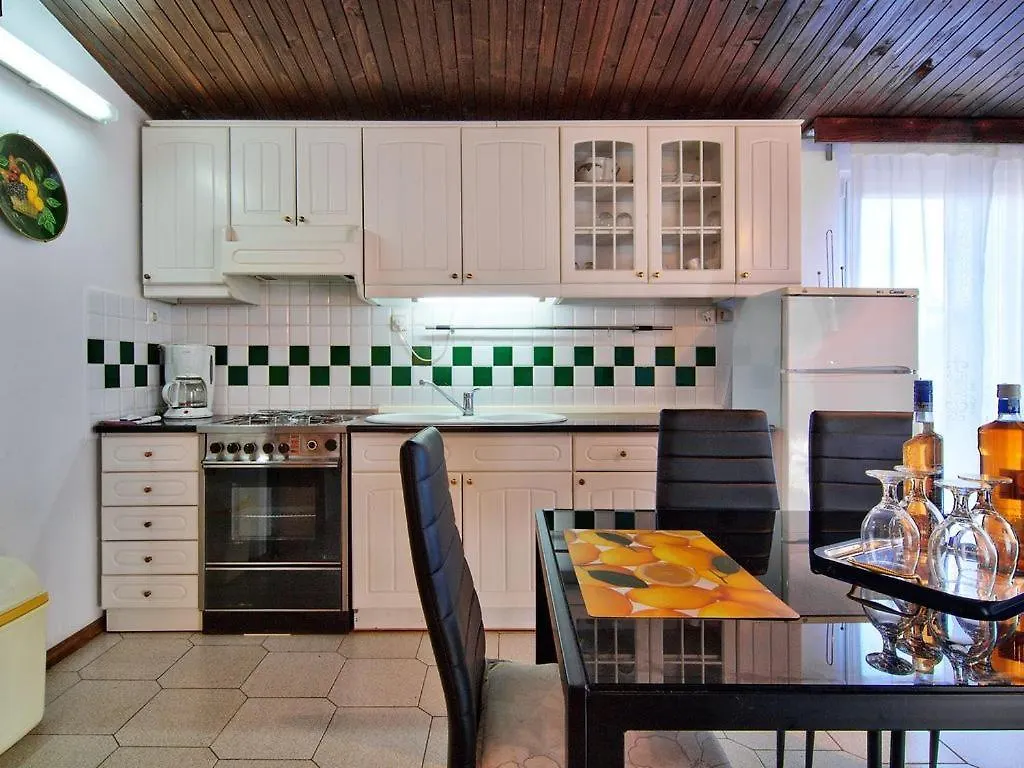 Apartments Ana 418 Fazana Croatia