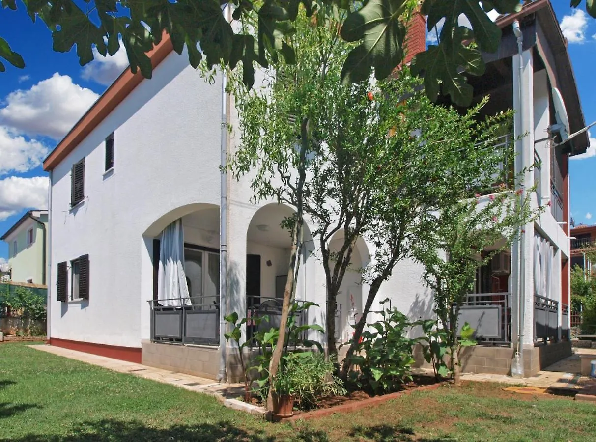 Apartments Ana 418 Fazana