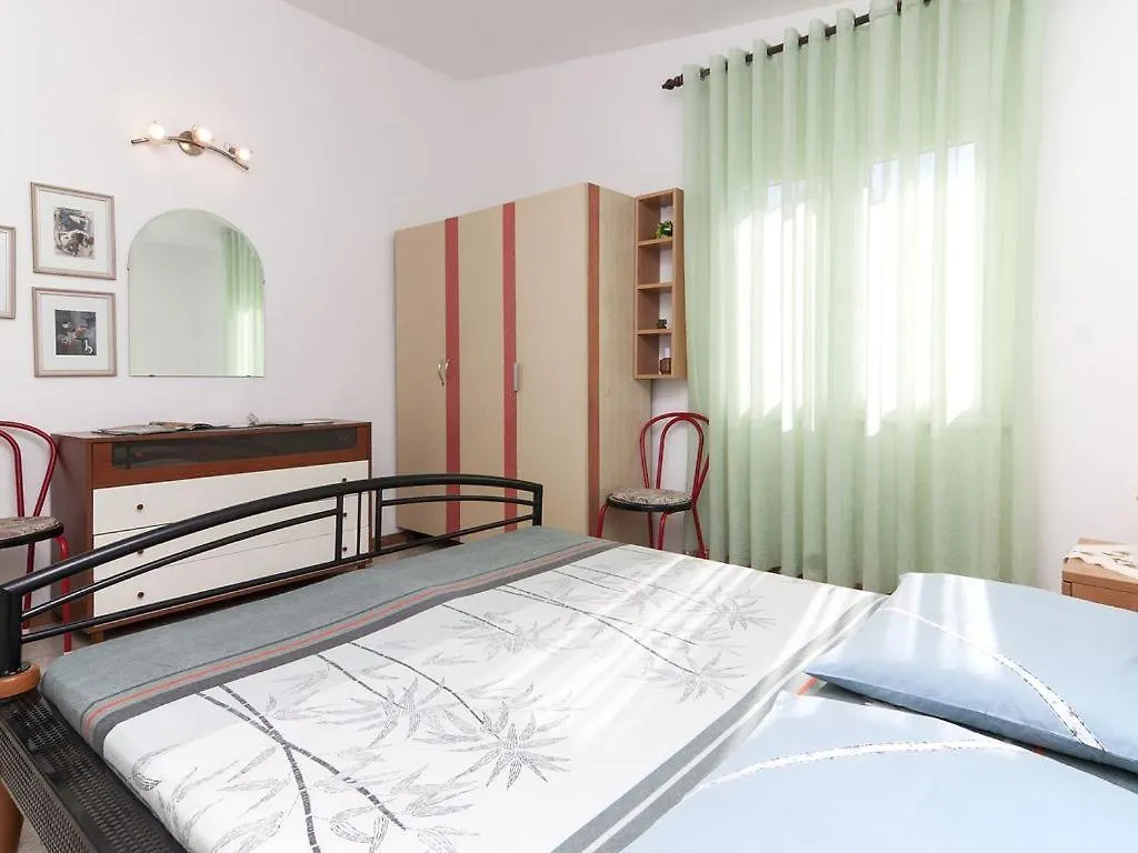 Apartments Ana 418 Fazana